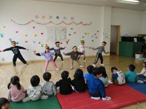 すいか組はソーラン節を踊りました