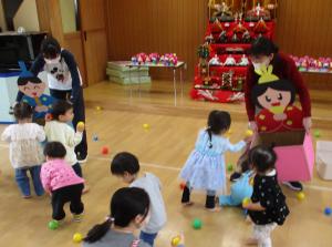 ひなあられ入れゲーム