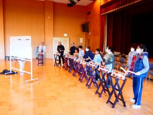 粟田柴田音頭太鼓教室の様子