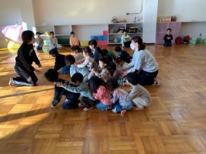 さなぎのポーズ