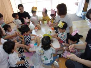 秋祭りでいろいろなお店の食べ物を買いました