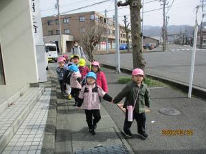 散歩をしています