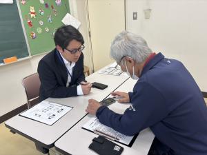 スマホ相談会の様子（2枚目）