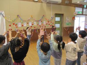 とんぼ組が踊っている写真