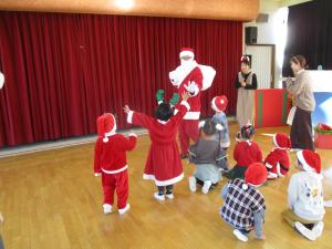 サンタさんがプレゼントを持ってきてくれました