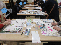 己書を体験する参加者の画像2