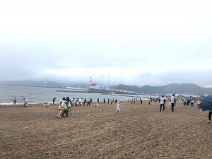 昨年度のクリーンアップの様子（遠景）