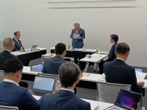 第5回協議会で座長が話している画像