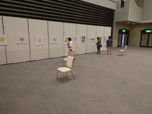 洋画展示の画像