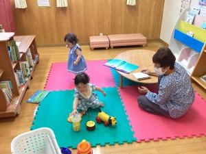 ボランティアさんと遊んでいます