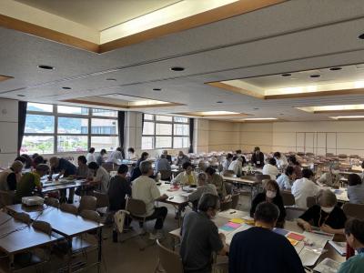 ワークショップの画像（会場出入口側から撮影）