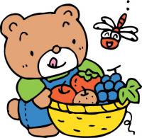 果物の入ったカゴを持つクマのイラスト