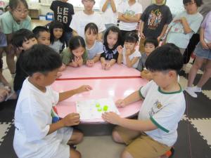 のっかり将棋の決勝戦をしている画像