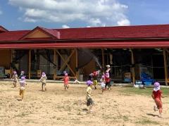 外での水遊びが気持ちいいね