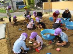 トンネルや山を作ったよ