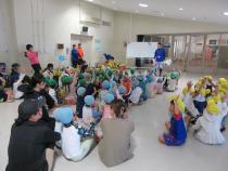 話を聞いています