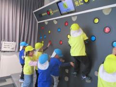 新しいゲームで遊んでいます