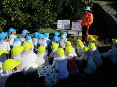 話を聞いています