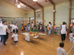 みんなで盆踊りを踊りました