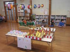 子ども達が制作した食べ物もあります