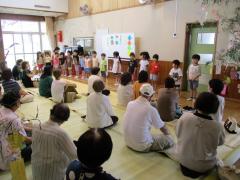 とんぼ・ざりがに組の歌