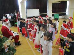 ぷれぜんとをもらって、うたのぷれぜんとしたよ