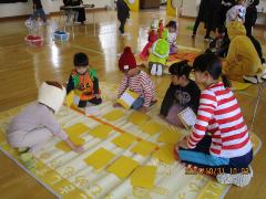 絵合わせゲームをしています。