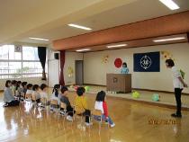 背筋がぴんと伸びためろん組さん。