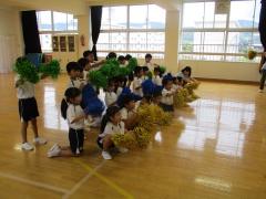 ポーズを決めている