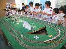 館内の展示品遊び