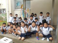 笹の前で集合写真を撮りました