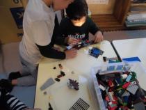 ブロックで遊んでいます