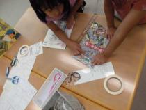 説明を聞きながら製作します