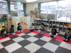 お茶を頂いています