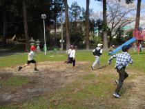 神社で鬼ごっこ