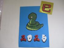 巳年の壁面飾り