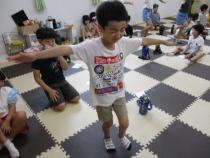 閉眼片足立ちの様子