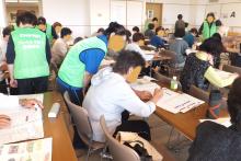 質問票を使って口の元気度や心身の状態などを確認しています