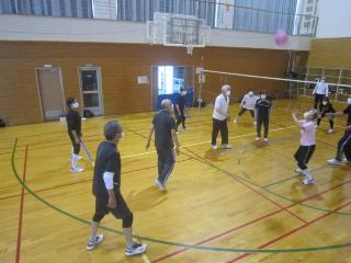 トスを上げる場面