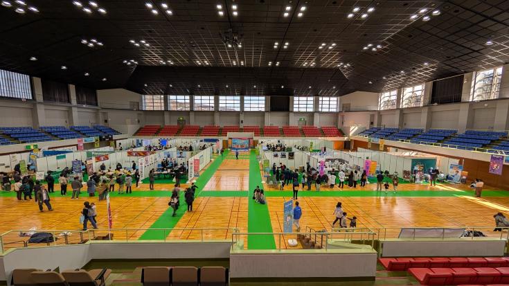 メイン会場全景