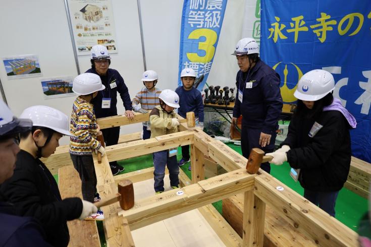 大工体験の様子