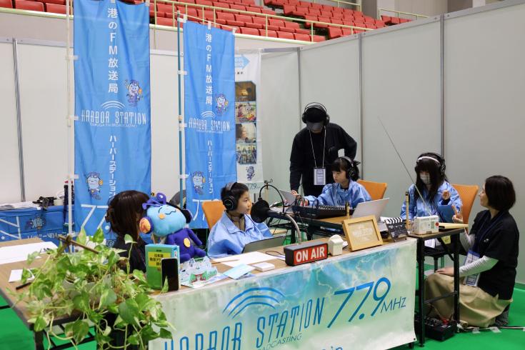 ラジオ局体験の様子