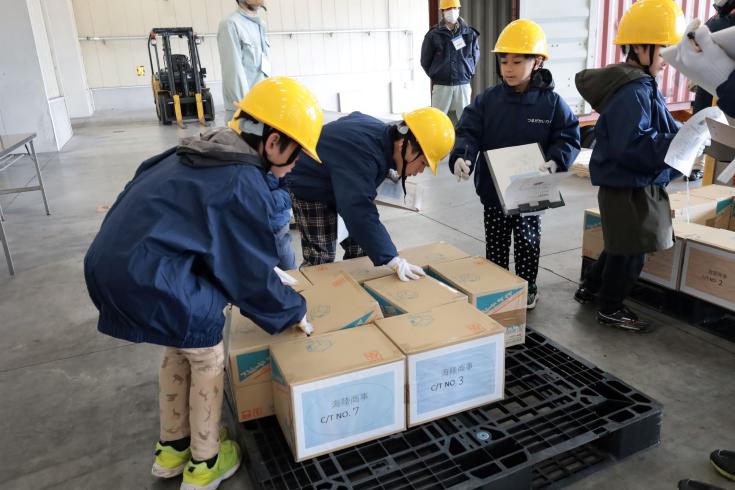 港湾運送作業員体験の様子