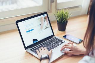 佐々木事業再生事務所 フルリモートワーク環境整備のための機材購入